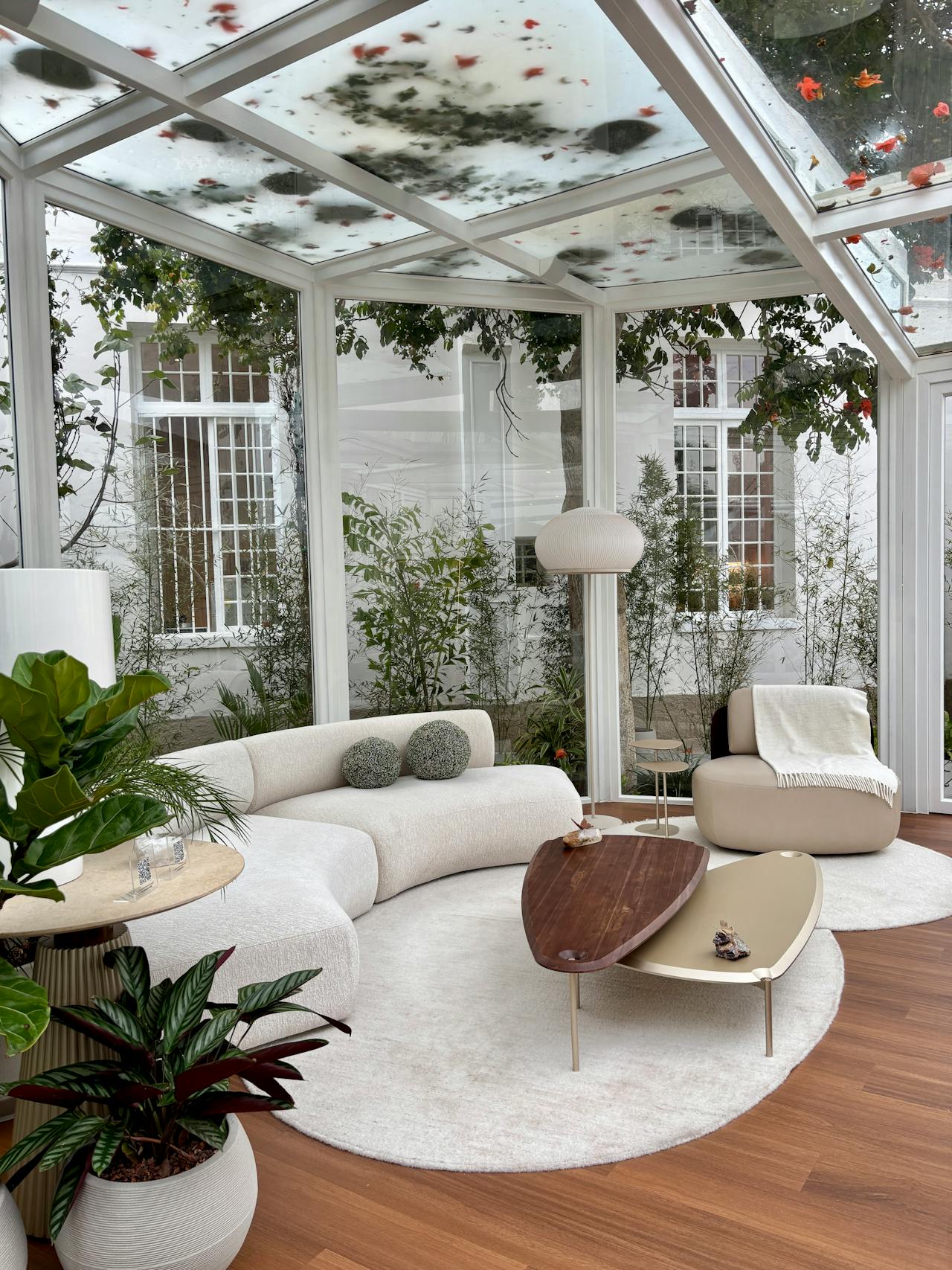 Décoration intérieure et arbre de Bonheur